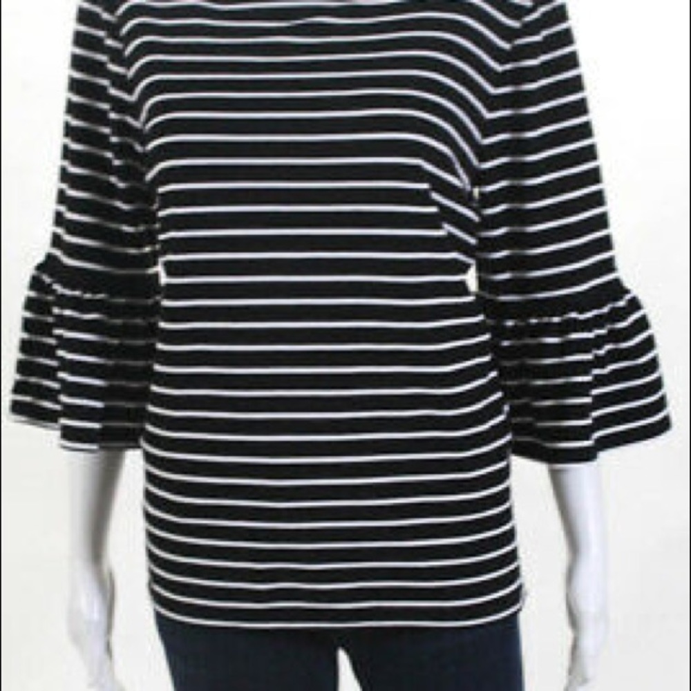 Max studio bell sleeved blouse